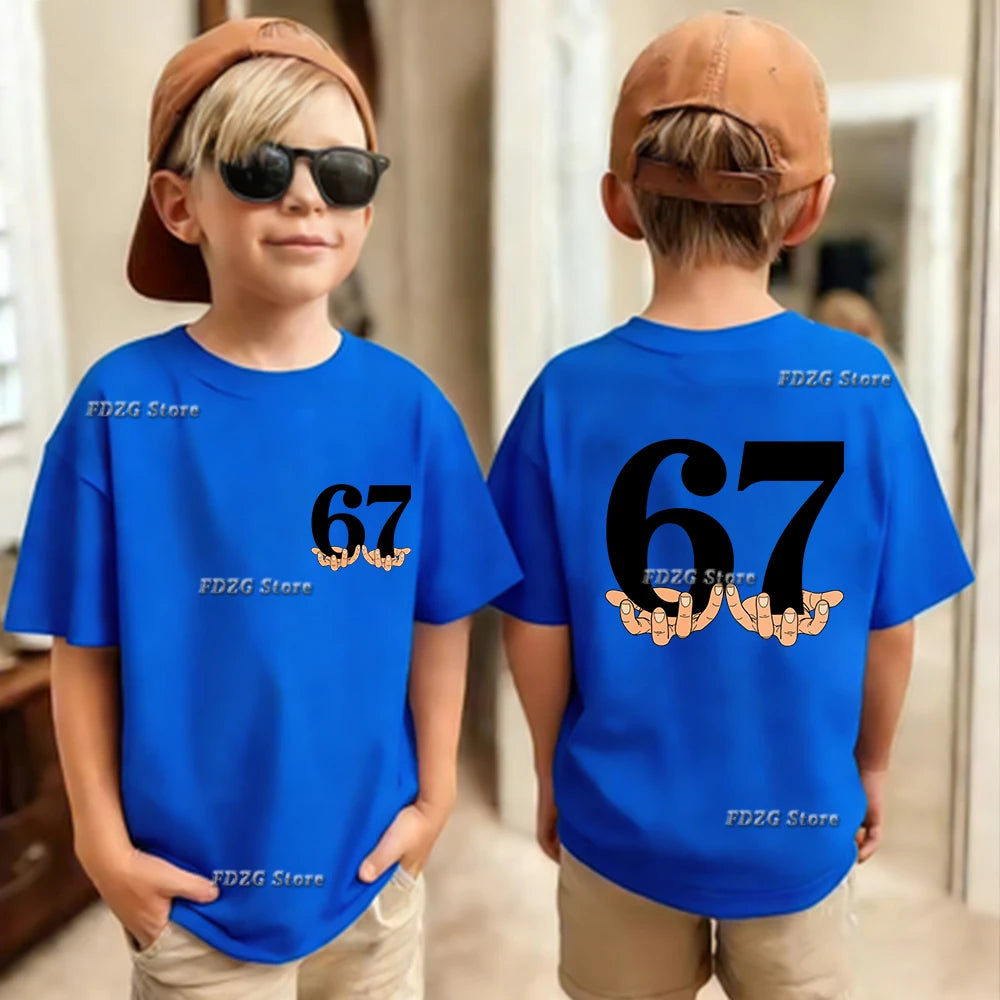 Camiseta de algodón para niños, de verano, con estampado de números 67, seis y siete, de manga corta, cómoda y moderna.