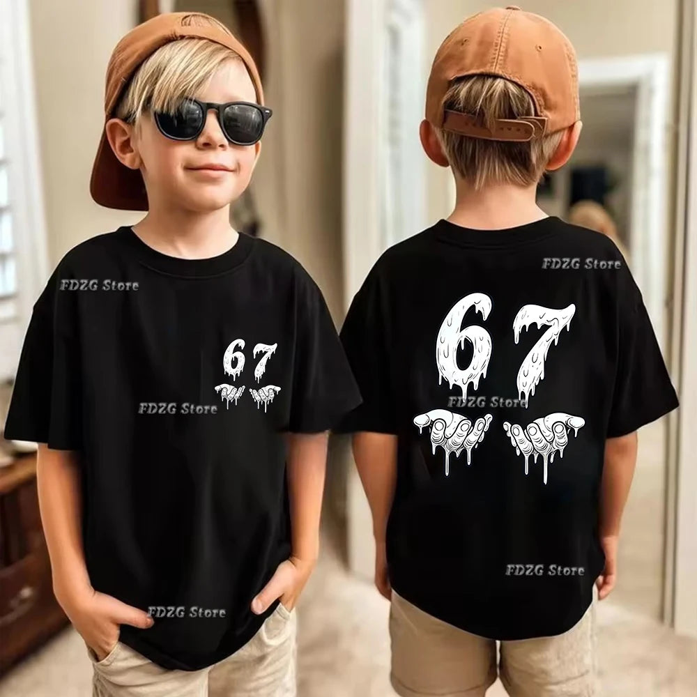 Camiseta de algodón para niños, de verano, con estampado de números 67, seis y siete, de manga corta, cómoda y moderna.