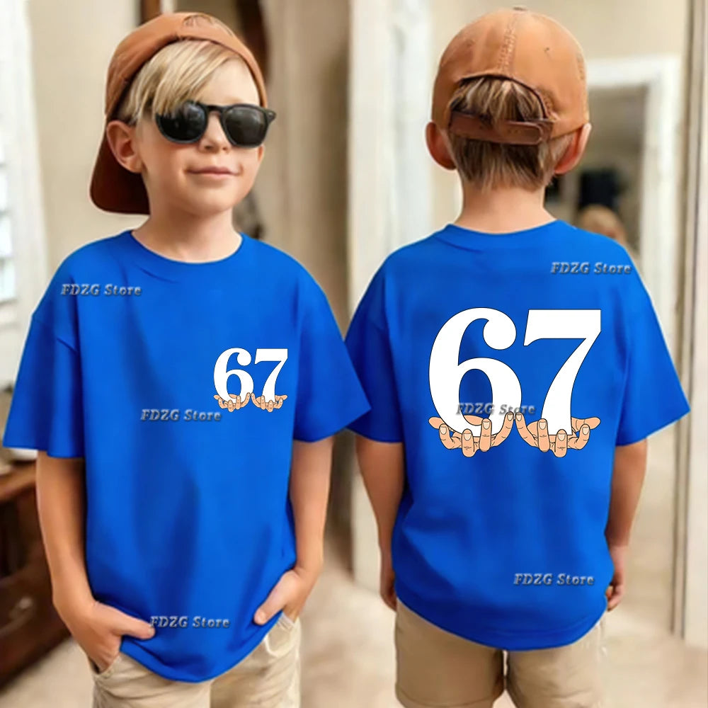 Camiseta de algodón para niños, de verano, con estampado de números 67, seis y siete, de manga corta, cómoda y moderna.